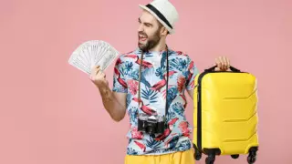 АҚШ-та жолаушылардың жүгі кешіккені үшін ақшасын қайтару ұсынылды