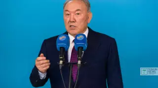 Назарбаев металлургтерді мерекесімен құттықтады