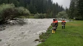Ыстықкөлде жоғалып кеткен қазақстандық үшінші тәулік іздестіріліп жатыр