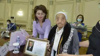 Тоқаев ардагер журналисті 100 жылдық мерейтойымен құттықтады