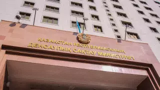 Нұр-Сұлтанда ДСМ қызметкерлеріне шабуыл жасағандарға айыппұл салынды