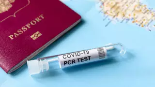 IATA туристер үшін ПТР-тестінен бас тартуға шақырды