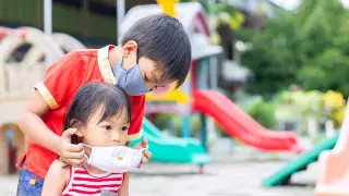 Балалар коронавирусты жиі жұқтыра бастады - инфекционист