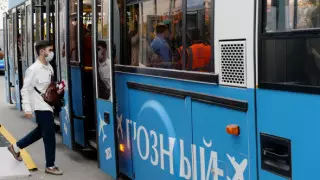 Шешенстанда вакцина алмағандарға дүкенге және мешітке баруға тыйым салынды