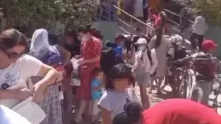 Қызылордадағы мектепте оқулық үшін кезекке тұрған балалар видеосы тарады