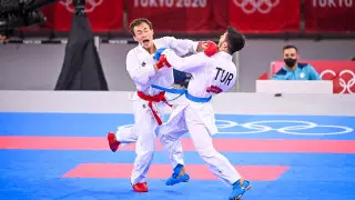 Каратэші Дархан Асәділов жартылай финалға шықты. Кем дегенде "қола" бар