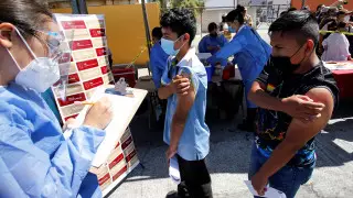 АҚШ-та шетелдіктерге міндетті вакцинация енгізілуі мүмкін