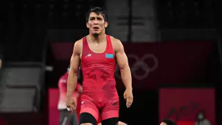 Балуан Дәулет Ниязбеков үш дүркін әлем чемпионына жол берді