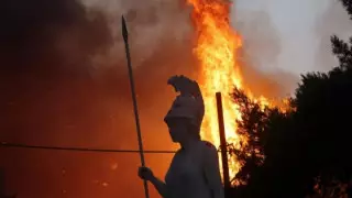 Грекиядағы өрт Ежелгі Олимпияға жетті