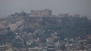 Афина маңындағы орман үш күннен бері өртеніп жатыр