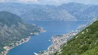 "Полако, теңіз, пршут". Қазақстандық туристің Черногориядағы демалысы жайлы
