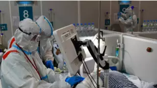 Коронавирус пандемиясы қашан аяқталуы мүмкін? Иммунолог болжамы