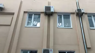 Ақтөбеде ғимарат опырылды: зардап шеккен әйел жансақтауда қайтыс болды