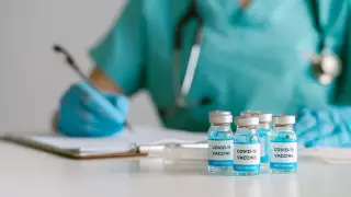 Вакцинация паспортын сатып алғандар екпе алуға әлі өтінім берген жоқ - ДСМ