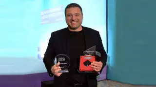 Михаил Ломтадзе мен Kaspi.kz Kazakhstan Growth Forum-да үш бірдей марапатқа ие болды