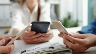 Сарапшы +997 кодына көшуге қатысты пікір білдірді