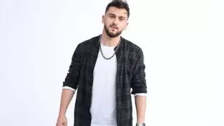 Әнші Jony Шымкентте концертінің тоқтатылғанына ашуланды