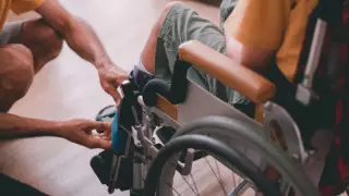 Қазақстанда мүмкіндігі шектеулі балаларды тәрбиелеп отырған отбасыларға ерекше мәртебе беріледі