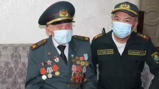 Ұлттық ұлан ардагерлерді құттықтады