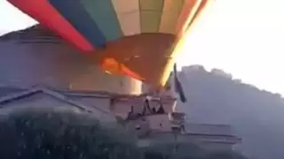 Италияда туристер отырған әуе шары музейдің шатырын қиратты