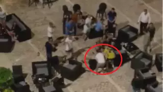 Түркияда ресейліктер мен ұлыбританиялықтар жаппай төбелесті - видео