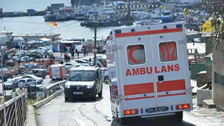 Анталияда туристер отырған автобус аударылды