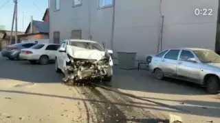 Студент Семейде адам сенгісіз жағдайда жол апатынан аман қалды