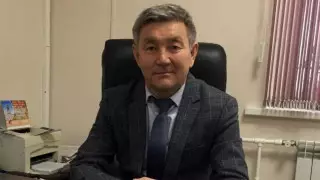 Шенеунік тікелей эфирде "Бесит, на" дегені үшін сөгіс алды