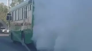 Алматыда жолаушылары бар автобустан түтін шыққан