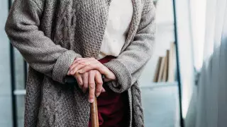 Қарағандыда ер адам 81 жастағы зейнеткерді тонап кетті