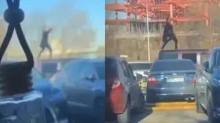 Алматыда көлік төбесіне шығып алғандар іздестіріліп жатыр