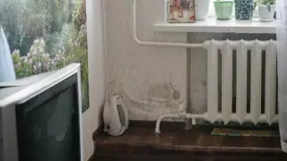 Кентауда баспана кезегінде тұрған отбасыларға жылу кірмеген пәтер берілген