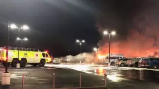 АҚШ-та ұшақтың тұраққа құлаған сәті видеоға түсірілді