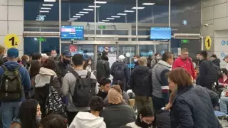 Жолаушылар Алматыдан Wizz Air рейсінің кешігуіне шағымданды