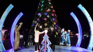 Қызылорда облысында бас шыршаның шамы жағылып, 200 балаға жаңажылдық сыйлық табысталды