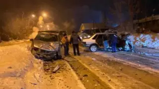 ШҚО-да жол апатынан 6 адам зардап шекті