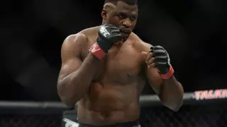 UFC чемпионы кәсіпқой боксты бағындыруға ниетті