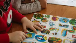 Алматыда мектептер мен балабақша жұмысы бойынша қайда хабарласуға болады