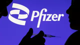 Қазақстандықтарды ревакциналау: 60 жастан асқандар Pfizer салдыра алады