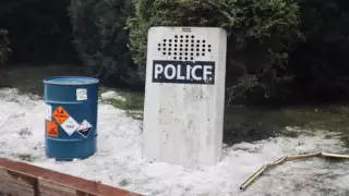 "27 шабуыл жасалды": Салтанат Әзірбек полицияға жасалған шабуылдан қалай аман қалғанын айтты