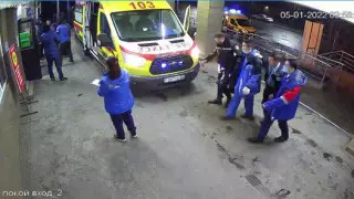 "Ауруханадан шықпай, 4 күн жұмыс істедік". Дәрігерлер Алматыдағы тәртіпсіздіктер туралы айтты