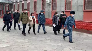 "Негізсіз ұсталғандар босатылуы керек" - Әзімова тәртіпсіздіктер туралы