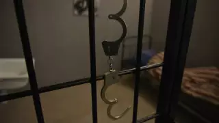 Ақтөбеде адам өлтірді деп ұсталған күдікті қамаудан қашып кетті