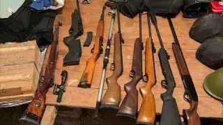 Пулеметтер, автоматтар, гранаталар: полиция ұрланған қанша қару тәркілегенін айтты