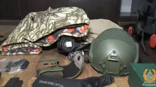 Алматыда студенттер жаппай тәртіпсіздік кезінде қару-жарақ дүкенін тонағанын мойындады