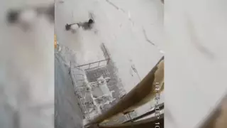 Якутск тұрғыны сегізінші қабаттан құлап, өзі жедел жәрдем шақырған