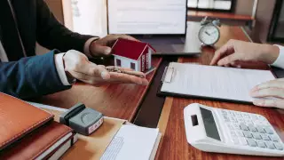 Тоқаев жалдамалы тұрғын үй бағдарламасын енгізуді кейінге қалдырмауды талап етті