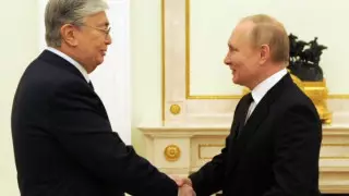 Тоқаевтың Ресейге сапары: 11 бірлескен құжатқа қол қойылды