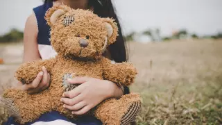 Атырауда өз қызын азғырған педофил 15 жылға сотталды