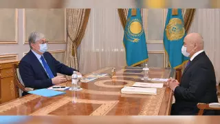Президент Тоқаев Түркістан облысының әкімі Шөкеевті қабылдады